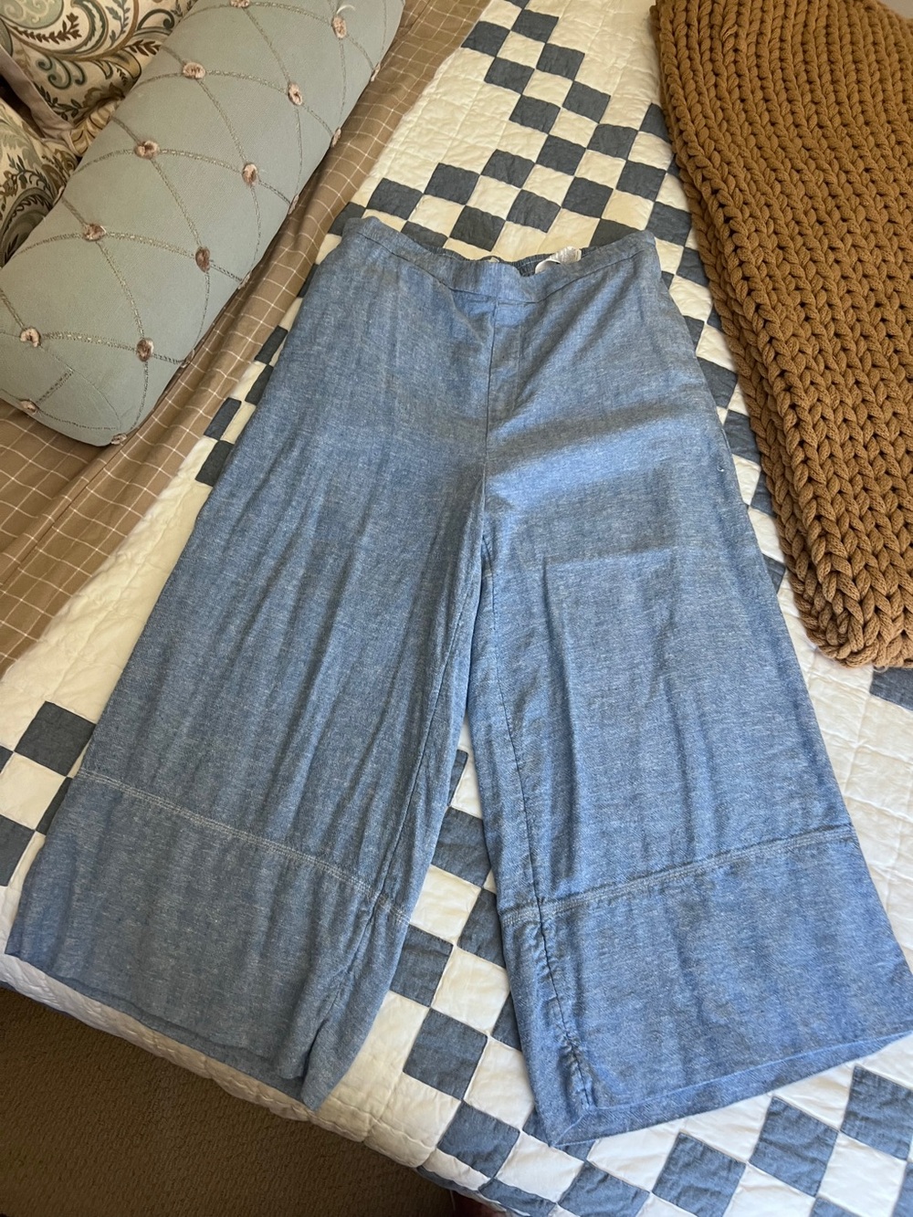 Banana Republic wide-leg cropped light blue linen blend pants L